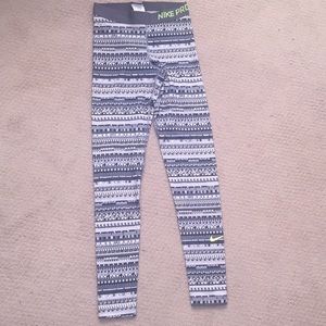 White and black patterned leggings